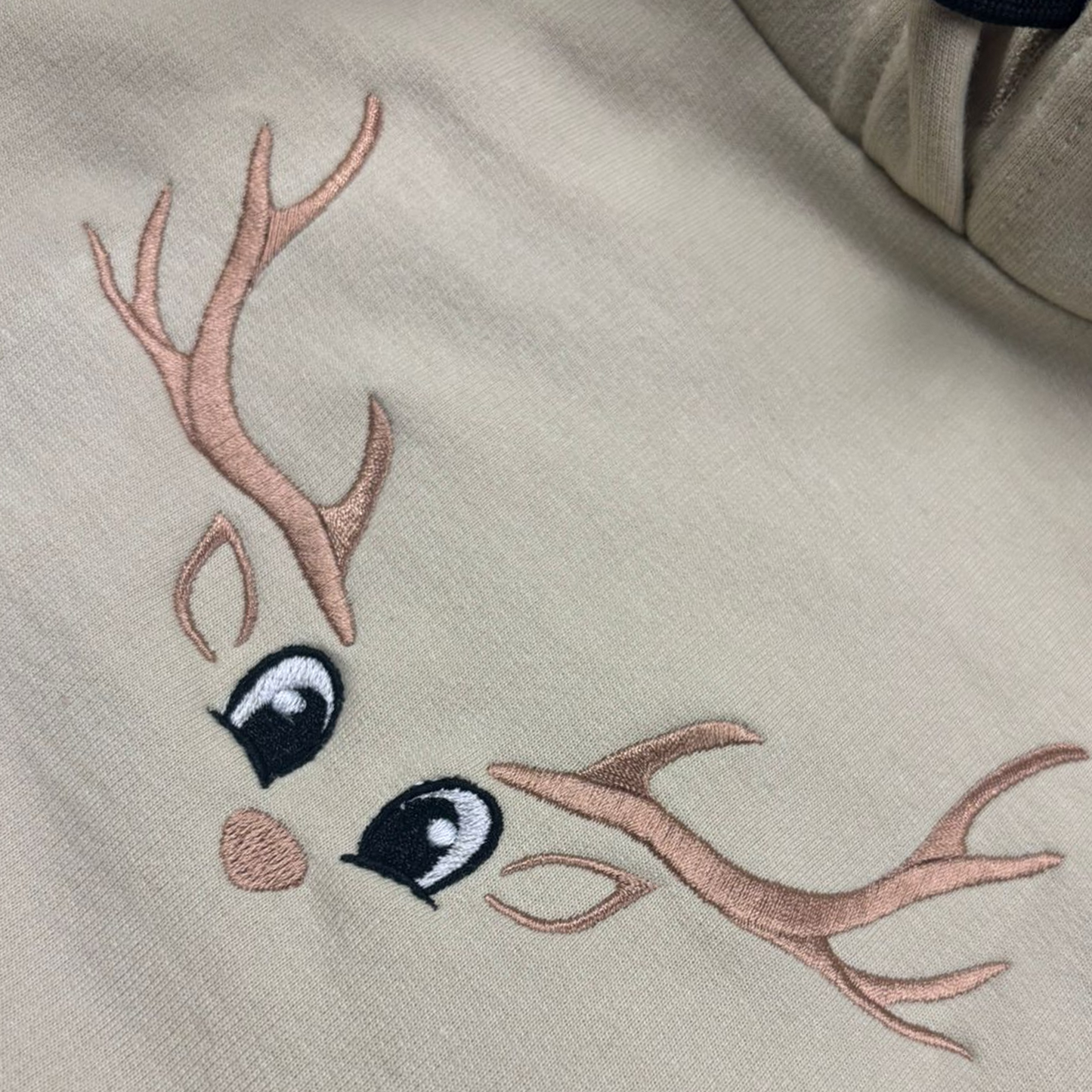 sudadera reno navidad bordado